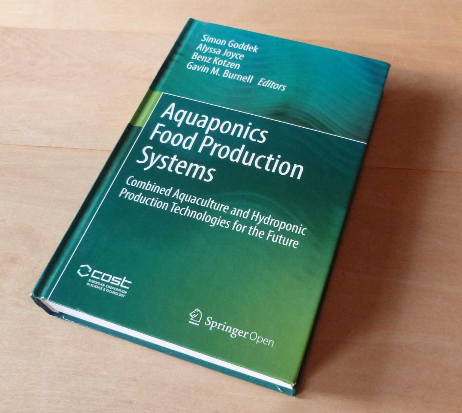 Buch zur Aquaponik-Forschung "Aquaponics Food Production Systems"